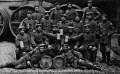1. Weltkrieg: Soldatengruppe bei der <!--LINK'" 0:19--> - Aufnahme aus dem August <a class="mw-selflink selflink">1914</a>