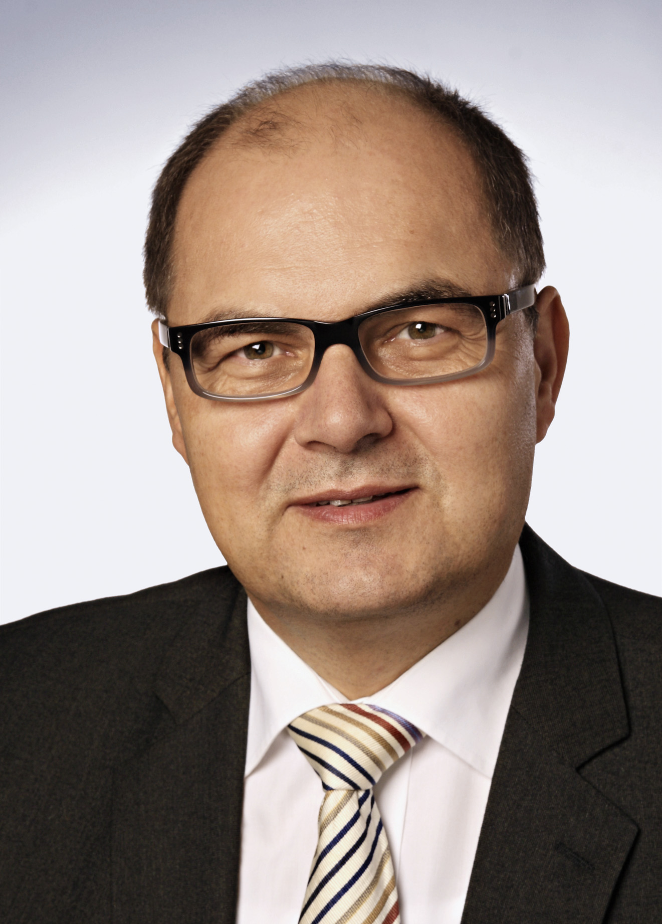 DateiChristian Schmidt Portrait zwei.jpg FürthWiki