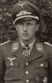 Alfred Schwarzmann als Oberleutnant der Reserve und Zugführer im Fallschirmjäger-Regiment 1 im Jahr 1944
