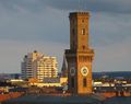 Blick auf den Rathausturm, im Hintergrund das <!--LINK'" 0:13--> und der Turm von St. Paul, 2018