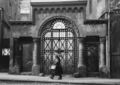 neoromanisches Eingangstor zum <!--LINK'" 0:132--> ca. 1935