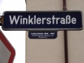 Straßenschild Winklerstraße mit Erläuterung