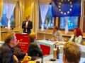 <a class="mw-selflink selflink">Matthias Dornhuber</a> als Europakandidat bei einer Wahlveranstaltung in Emskirchen
