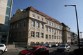 Die Staatliche Berufsschule I Fürth in der Fichtenstraße 9, gesehen von der Turnstraße aus. 2017