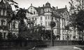 Prächtige Wohnhausgruppe in der ehem. Adolf-Hitler-Straße, heute Königswarterstraße 74 - 78, links daneben angeschnitten die Villa Engelhardt, Aug. 1935