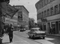 Bäckerei Wölfel in der <a class="mw-selflink selflink">Rudolf-Breitscheid-Straße</a> - im Hintergrund links das das ehem. <!--LINK'" 0:71--> sowie das <!--LINK'" 0:72-->, 1965