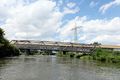 Die neue Geh- und Radwegbrücke über die Regnitz vom Fluss aus gesehen, Juli 2020