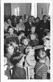 Ehepaar Schickedanz und andere Eltern zu Besuch im Quelle-Kindergarten an der <!--LINK'" 0:2-->, 1952