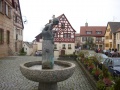 Der Brestlasbrunnen in <!--LINK'" 0:17--> von <a class="mw-selflink selflink">Gudrun Kunstmann</a>