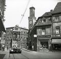 Die ehem. Konditorei und Bäckerei Kißkalt am Kohlenmarkt, im Hintergrund das Rathaus, ca. 1940