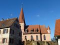 Kirche St. Matthäus und Pfarrhaus in <a class="mw-selflink selflink">Vach</a> im Jahr 2019