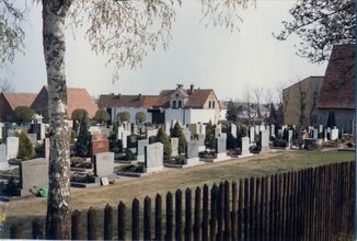 NL-FW 04 0561 KP Schaack Friedhof Vach 4.1984.jpg