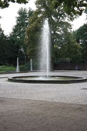 2017-07-08 001 Fontänenhof Stadtpark.JPG
