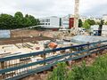 Blick von der <!--LINK'" 0:9--> auf den Neubau der Dreifachsporthalle Seeackerschule im Juni 2022