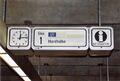 Anzeigentafel im <!--LINK'" 0:38--> zur 1. Fahrt der U 1 zum neuen <!--LINK'" 0:39--> am Eröffnungstag, 8.12.2007