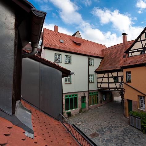 Waagplatz Durchgang.jpg