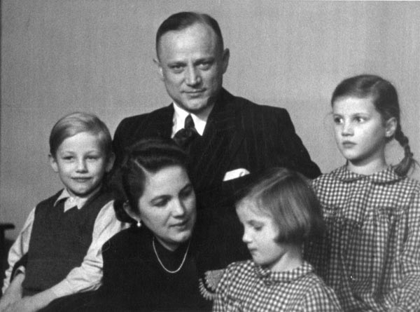 Datei:Schlumprecht Familie.jpg