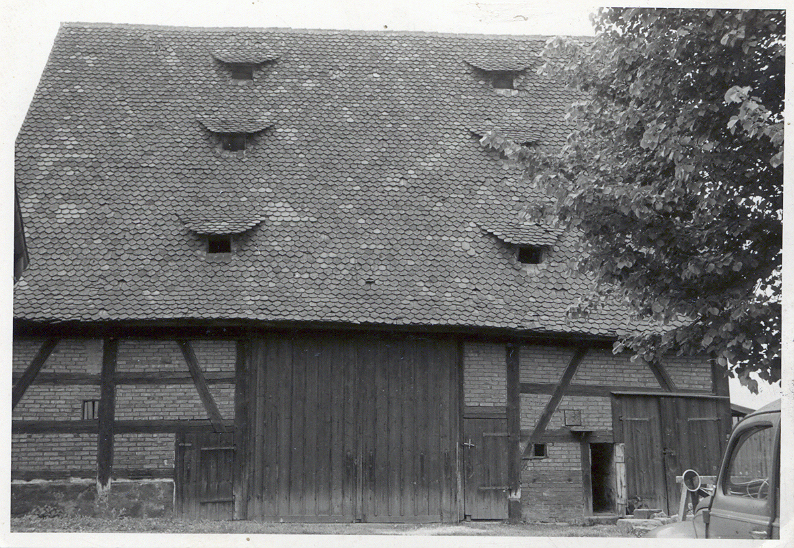 Datei:1958 c Pfarrscheune.jpg