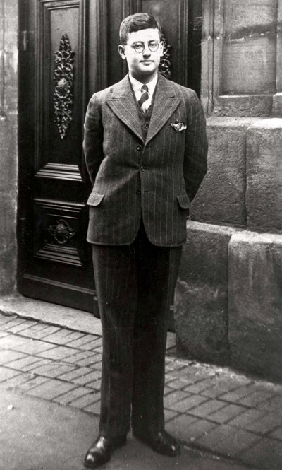 Ralph Hallemann Jüd. Museum Franken; 1939 in Palästina, 5744 5.jpg