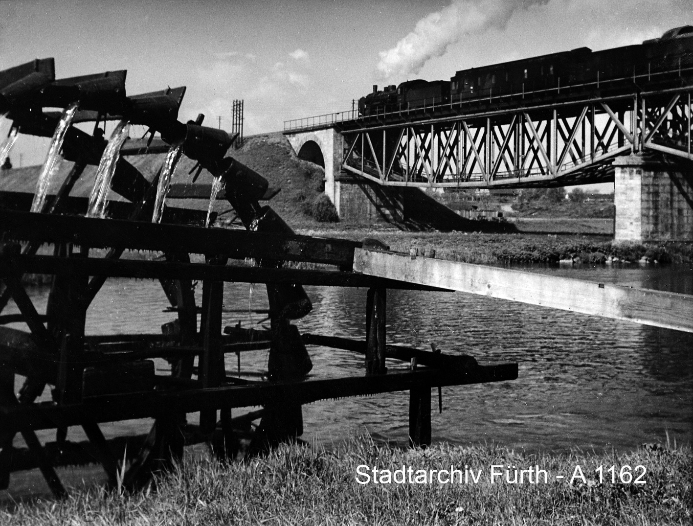 Regnitztalbrücke 1935 A1162.jpg