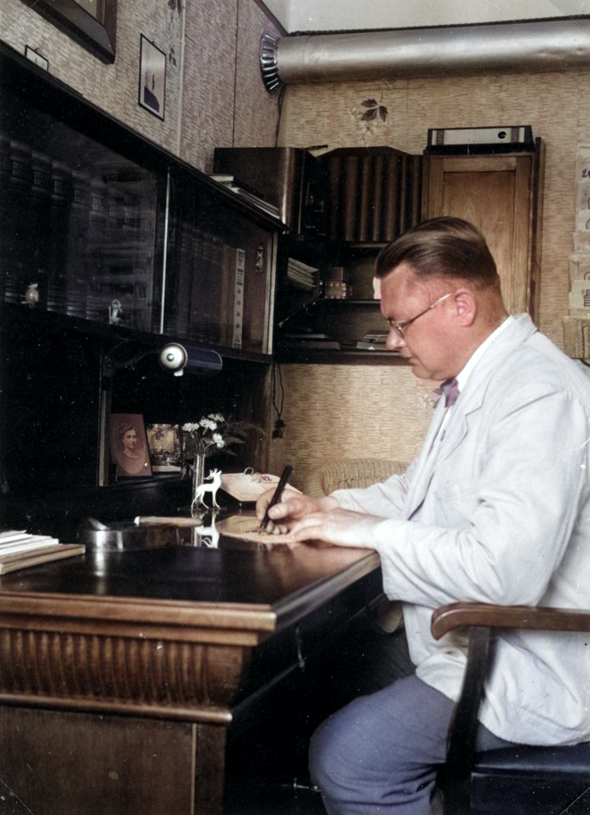 Wilhelm Leibenzeder color.jpg