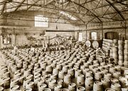 Humbser Weinfasslager ca 1900 .jpg