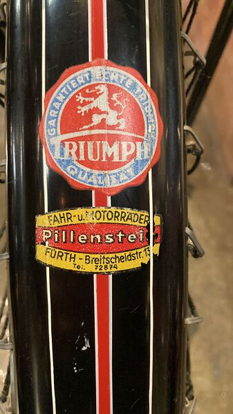 Datei:Triumph-Fahrrad Pillenstein.jpg