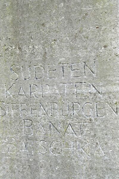 Datei:Vertriebenen Denkmal Stadeln 2025.jpg
