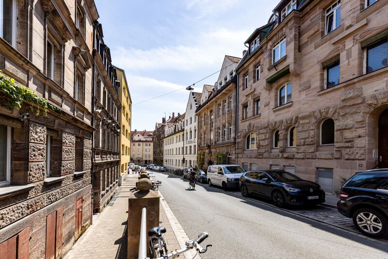 Datei:Pfisterstraße 12 Juli 2025 1.jpg