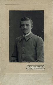 Schran Mann mit Tolle.jpg