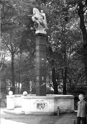 A2450 Einweihung Nagelsäule 1916.jpg