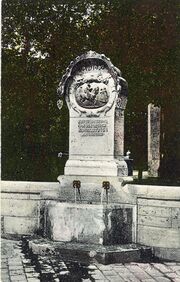 AK König-Ludwig-II-Brunnen ngl 1910.jpg