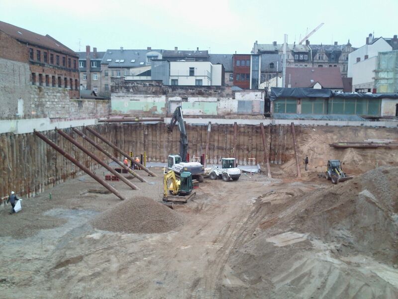 Datei:Ehemaliges Wölfel-Areal 04.12.2013 12.58.jpg