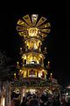 Weihnachtsmarkt auf der Fürther Freiheit mit Glühwein-Pyramide, Dez. 2019 <span class="smw-highlighter" data-type="8" data-state="inline" data-title="Hinweis" title="Urheber: Kamran SalimiErstellungsdatum: 23. Dezember 2019Lizenz: cc-by-sa-3.0"><span class="smwtticon note"></span><span class="smwttcontent">Urheber: <!--LINK'" 0:66--><br>Erstellungsdatum: <!--LINK'" 0:67--> <!--LINK'" 0:68--><br>Lizenz: cc-by-sa-3.0</span></span>