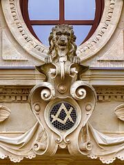 20251110 FW DAMBACHER STRASSE 11 Logenhauslöwe.jpg