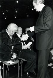 NL 16-127-225 Scherzer Sportehrung Nov 1982.jpg