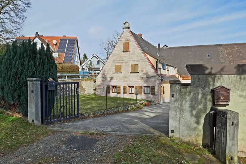 Datei:Vach Lohstraße 8 02 2020 1.JPG