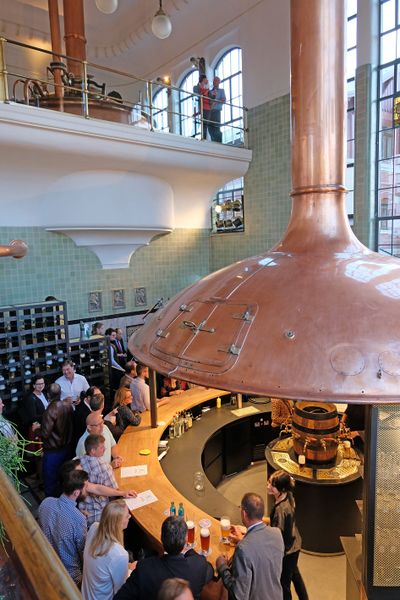 Datei:Humbser & Freunde 2018 19.jpg