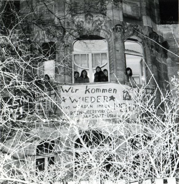Datei:Königswarterstraße 20 Hausbesetzung 1981 8.jpg