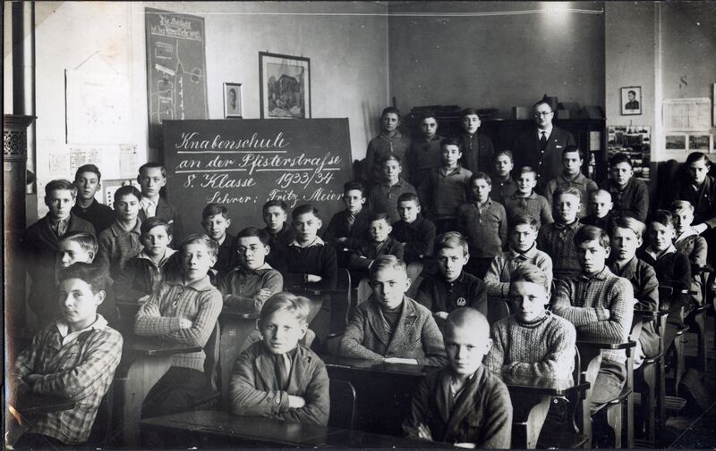 Datei:Pfisterschule 1933-34.jpg