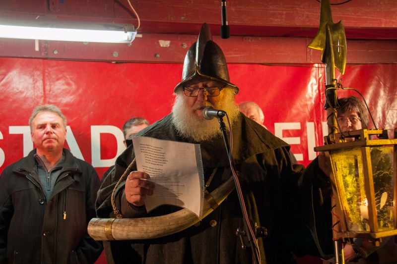 Datei:Nachtwächter Altstadtweihnachtsmarkt mit Prolog.jpg