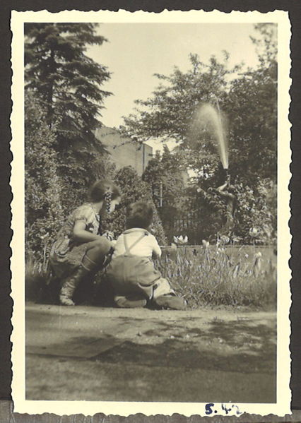 Datei:Familienalbum Neumann Appel - Villa Engelhardt (8).jpg