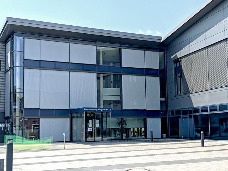 Datei:Fraunhofer Gebäude 082021 c.jpg