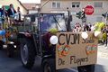 Festwagen des <!--LINK'" 0:6--> beim Stadelner Kärwazug, August 2025 <span class="smw-highlighter" data-type="8" data-state="inline" data-title="Hinweis" title="Urheber: Norbert PietschErstellungsdatum: 31. August 2025Lizenz: cc-by-sa-4.0"><span class="smwtticon note"></span><span class="smwttcontent">Urheber: Norbert Pietsch<br>Erstellungsdatum: <!--LINK'" 0:7--> <!--LINK'" 0:8--><br>Lizenz: cc-by-sa-4.0</span></span>