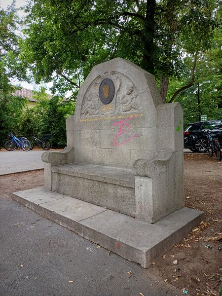 Datei:2025-07-24 Pfeifferbank (1).jpg