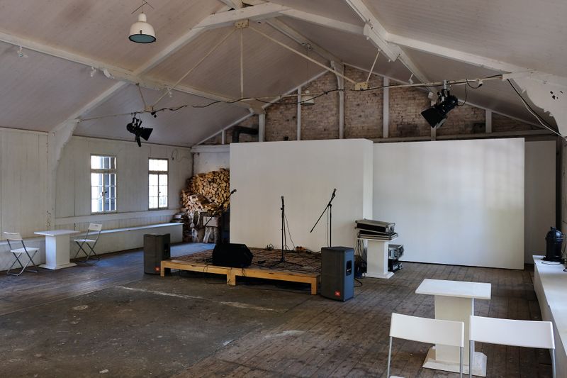 Datei:Badstraße Bühne.jpg