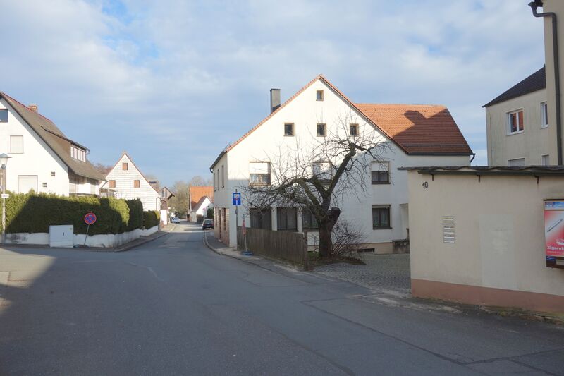 Datei:DSC00576 Grüner Baum Vach.JPG