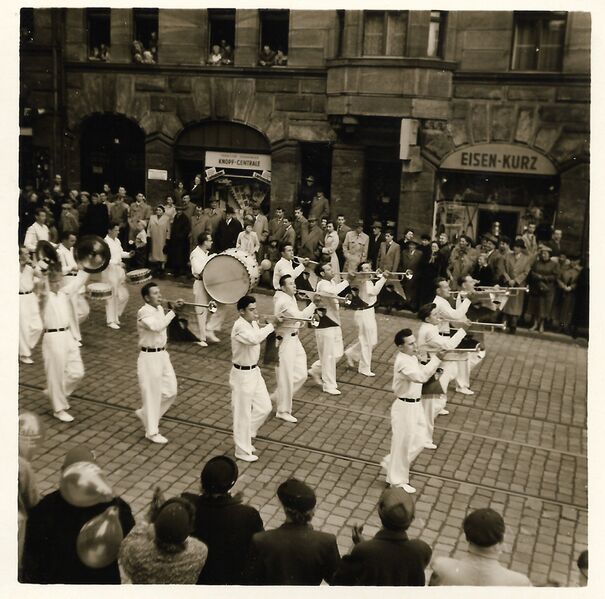 Datei:Festzug 1956 (1).jpg