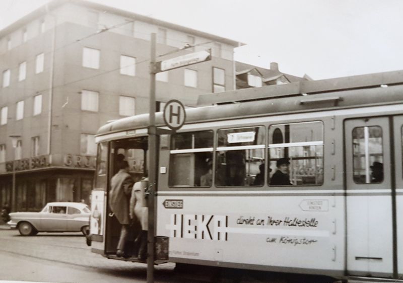 Datei:StraBa Haltestelle.jpg