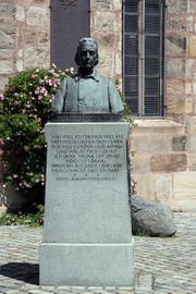 Wilhelm-Löhe-Denkmal 2.jpg